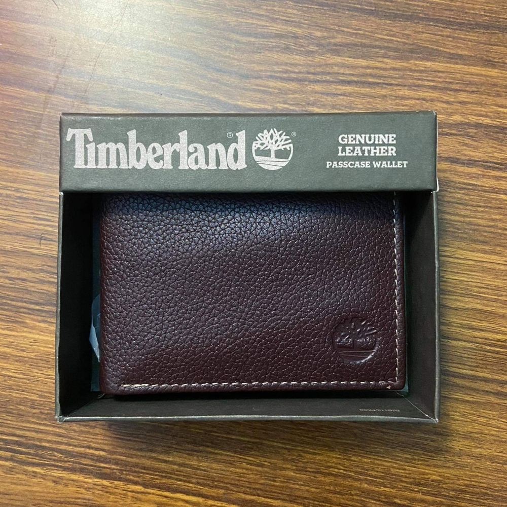 NWOT Timberland men's leather fashion wallet